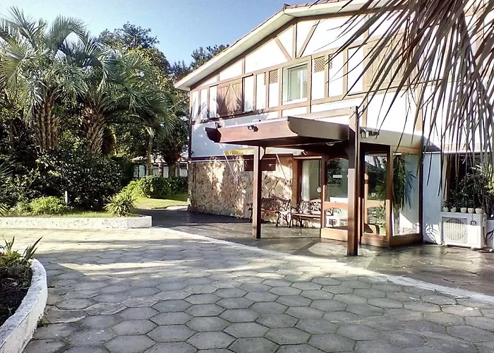 Hotel Oasis